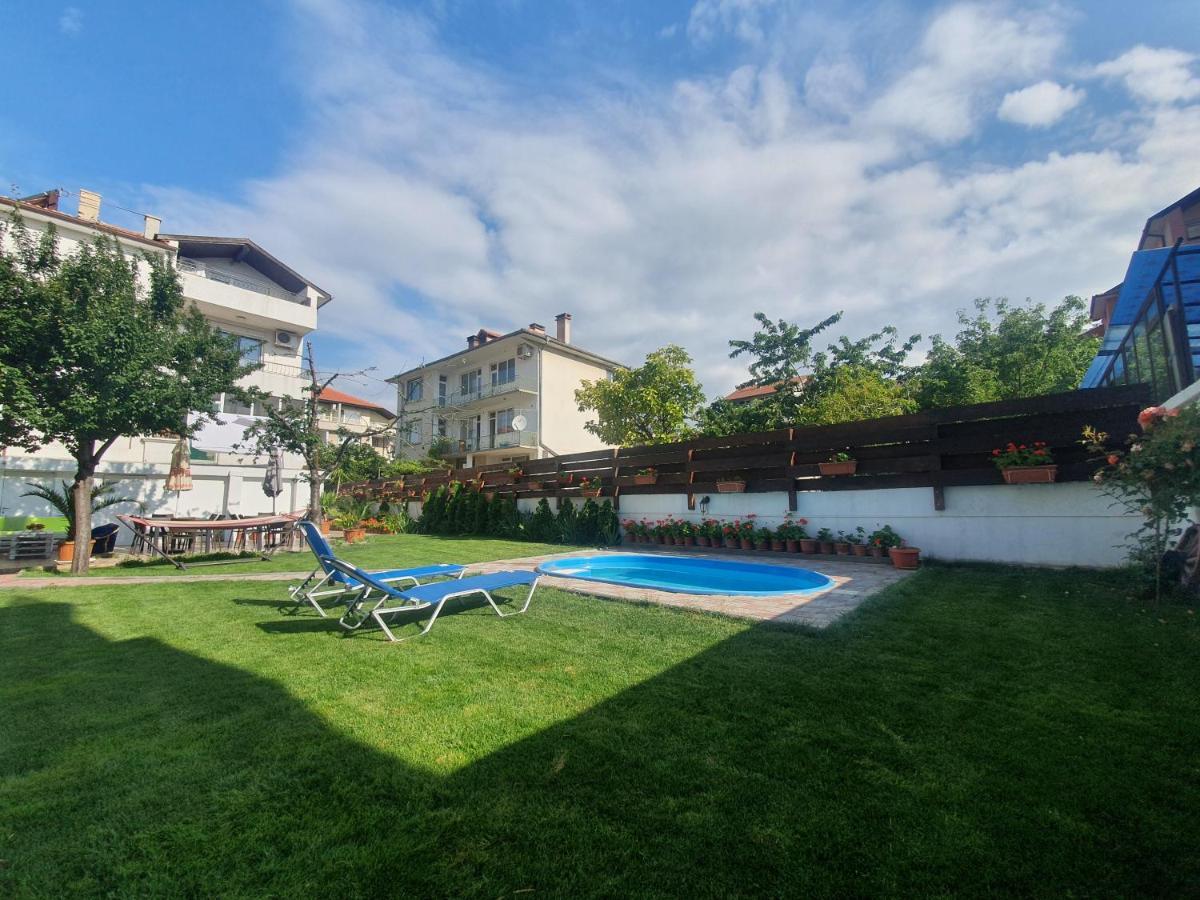 Cherry Garden Apartments Sveti Vlas Buitenkant foto